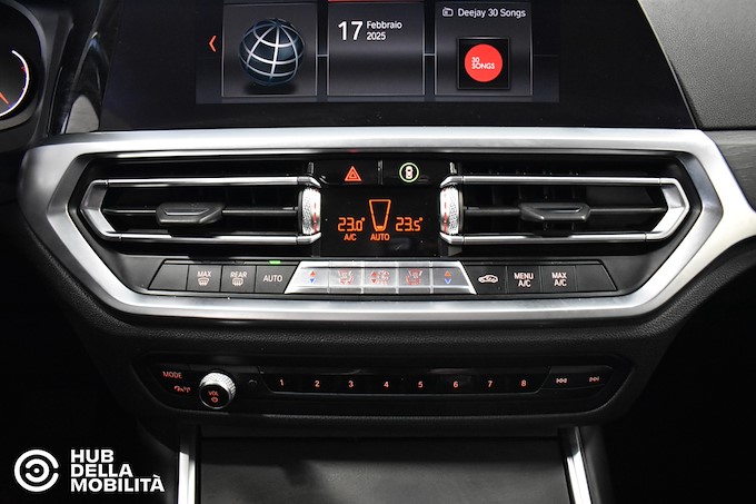 BMW 320d xDrive Business Advantage